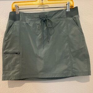 Eddie Bauer Activewear Skort
Green Khaki
Large